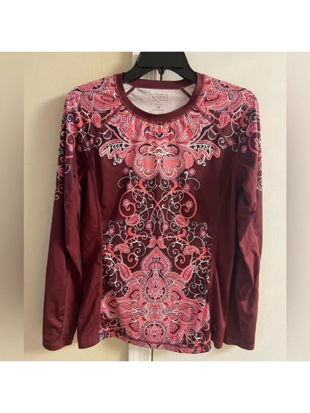 Athleta Burgundy and Pink Patterned Long Sleeve Top Small